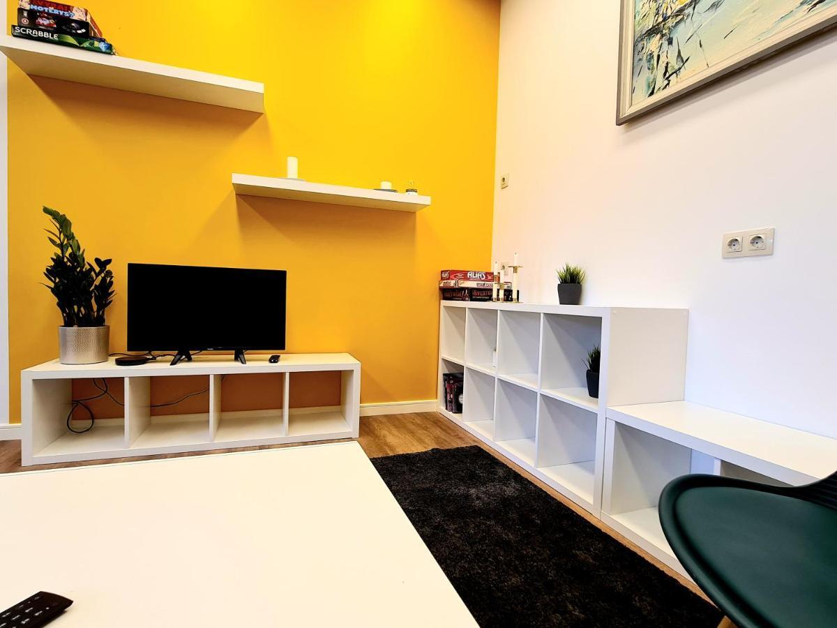 Railway Bed Hostel Kaunas Dış mekan fotoğraf